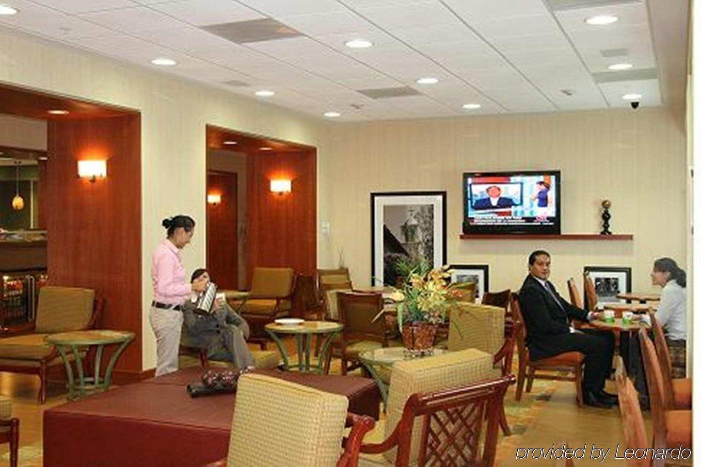 Hampton By Hilton Queretaro Tecnologico Hotel Restaurante foto