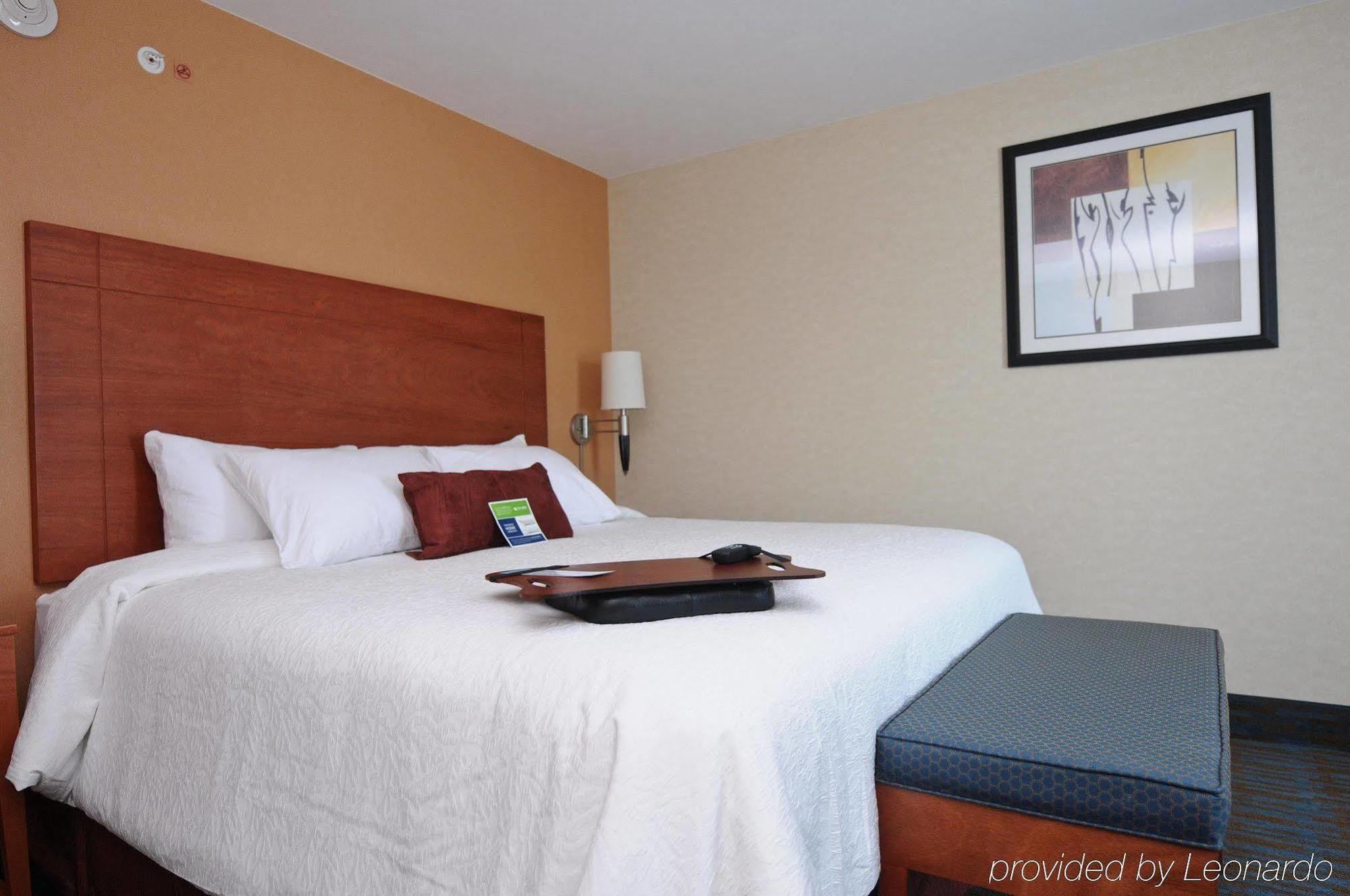 Hampton By Hilton Queretaro Tecnologico Hotel Quarto foto