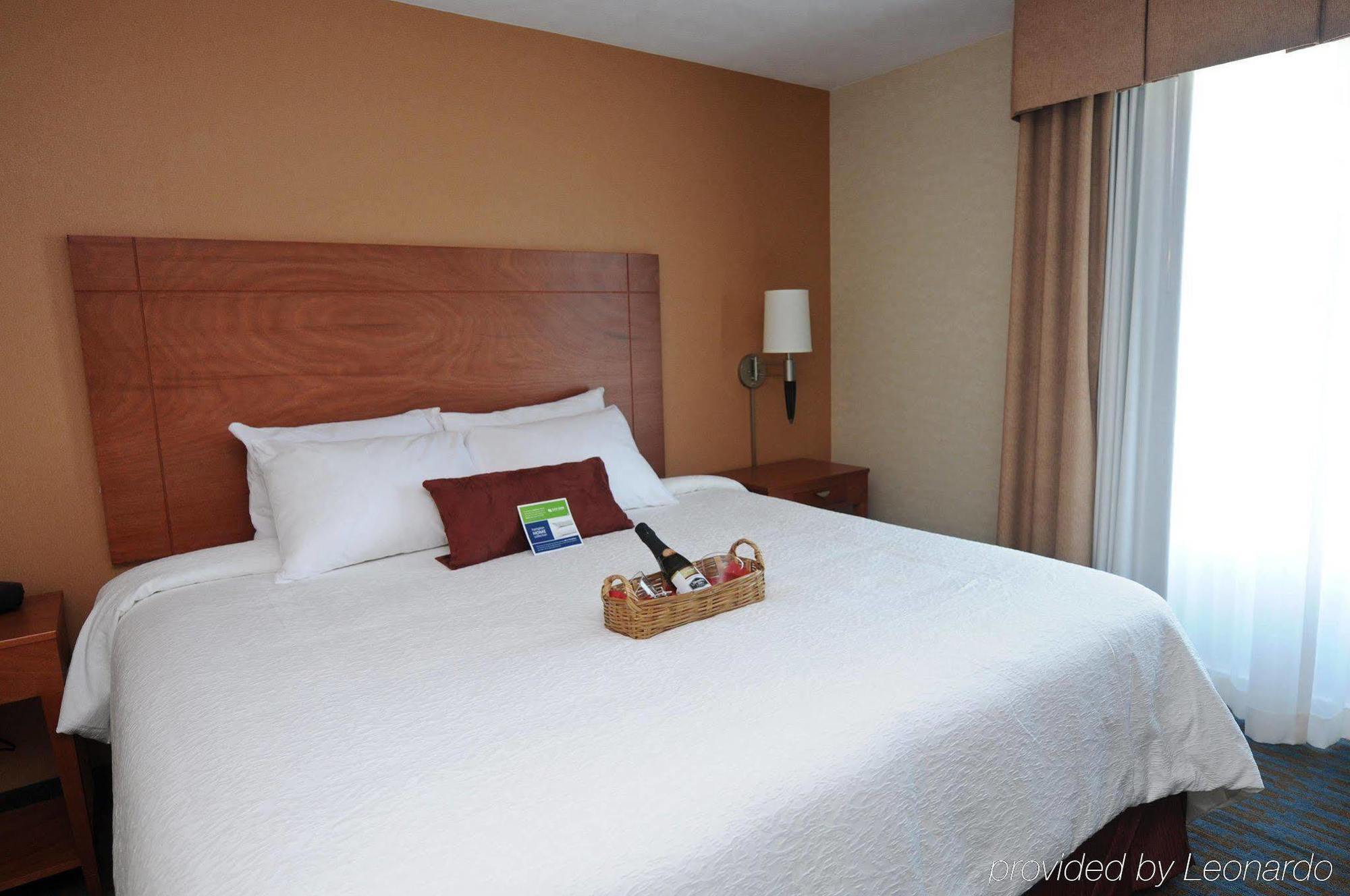 Hampton By Hilton Queretaro Tecnologico Hotel Quarto foto